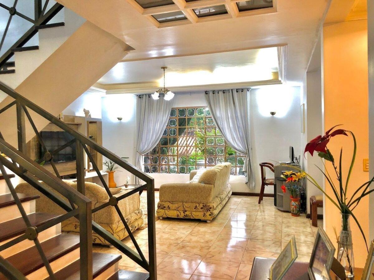 Вілла Casa Com Piscina Proximo Atrativos/ Wifi/ Garagem Фос-ду-Іґуасу Екстер'єр фото