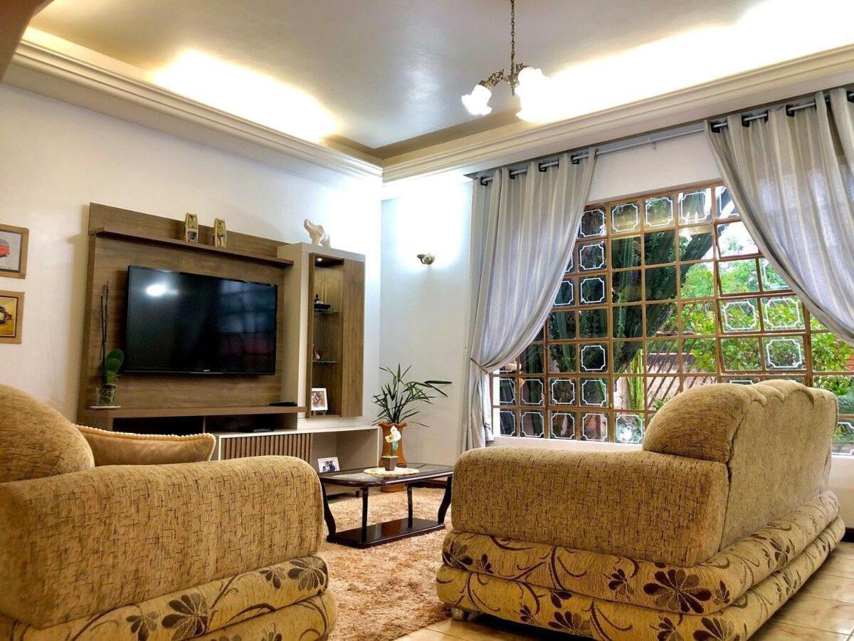 Вілла Casa Com Piscina Proximo Atrativos/ Wifi/ Garagem Фос-ду-Іґуасу Екстер'єр фото