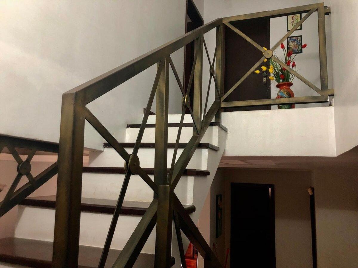 Вілла Casa Com Piscina Proximo Atrativos/ Wifi/ Garagem Фос-ду-Іґуасу Екстер'єр фото