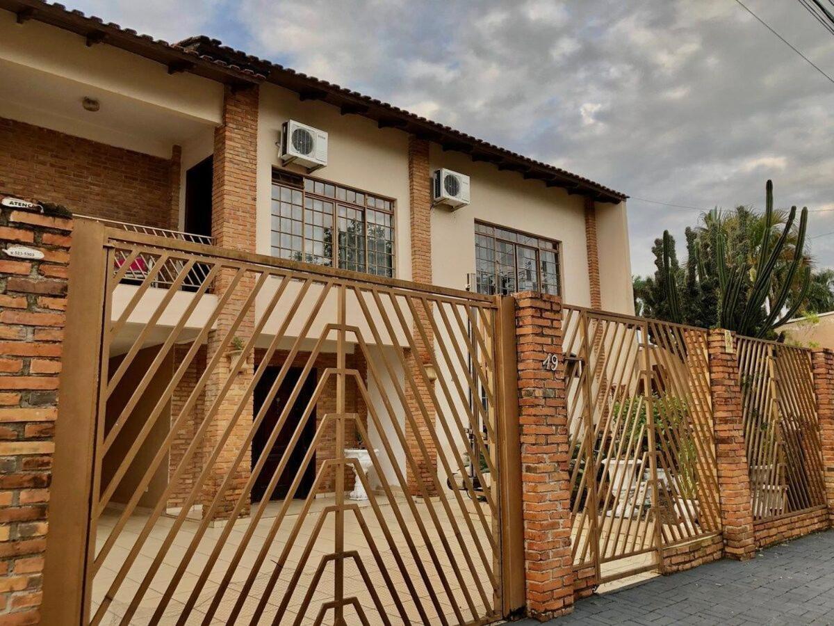 Вілла Casa Com Piscina Proximo Atrativos/ Wifi/ Garagem Фос-ду-Іґуасу Екстер'єр фото