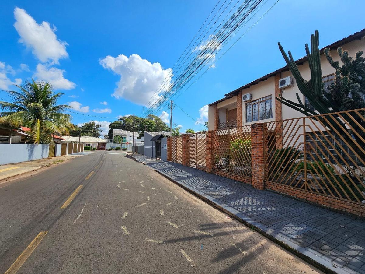 Вілла Casa Com Piscina Proximo Atrativos/ Wifi/ Garagem Фос-ду-Іґуасу Екстер'єр фото