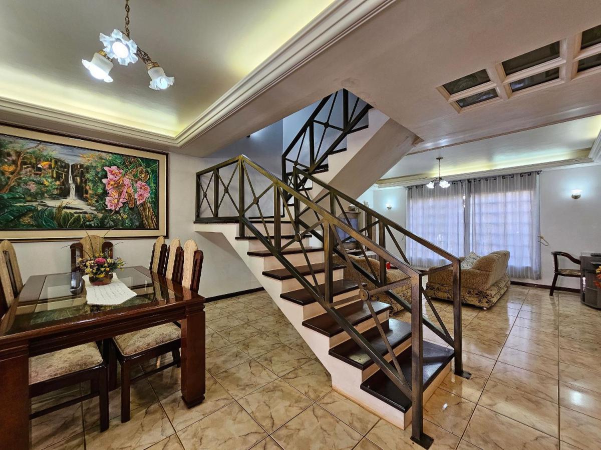 Вілла Casa Com Piscina Proximo Atrativos/ Wifi/ Garagem Фос-ду-Іґуасу Екстер'єр фото